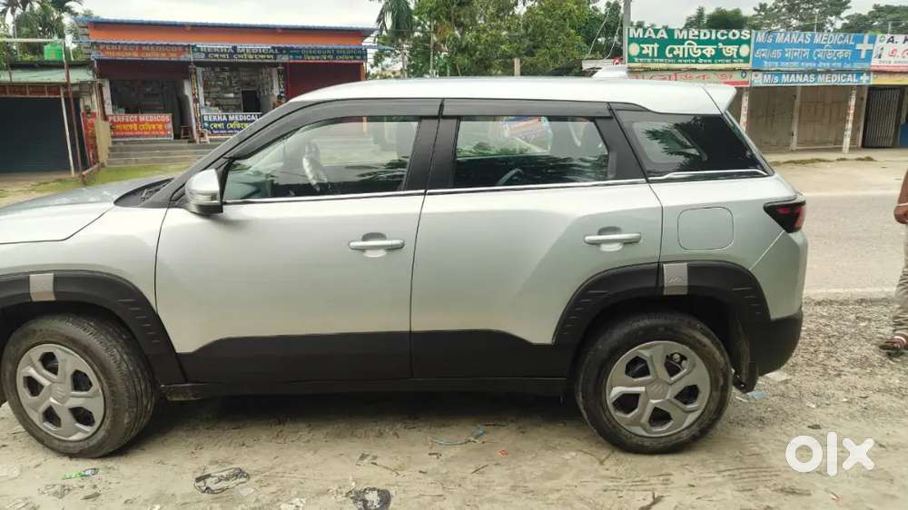 Maruti Suzuki Brezza 2025 Petrol 22000 Km Driven