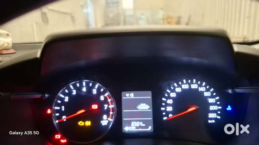 Maruti Suzuki Swift Vxi Ags 2025