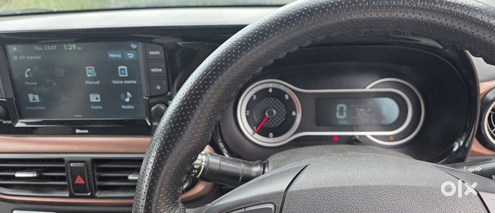 Hyundai Diesel Manual 2020 Showroom, Track