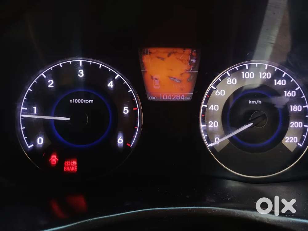 Hyundai Verna Fluidic 2011 Diesel Manual
