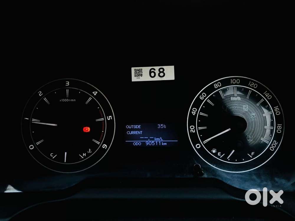 Toyota Innova Crysta 2.4 G Mt 8s, 2016, Diesel