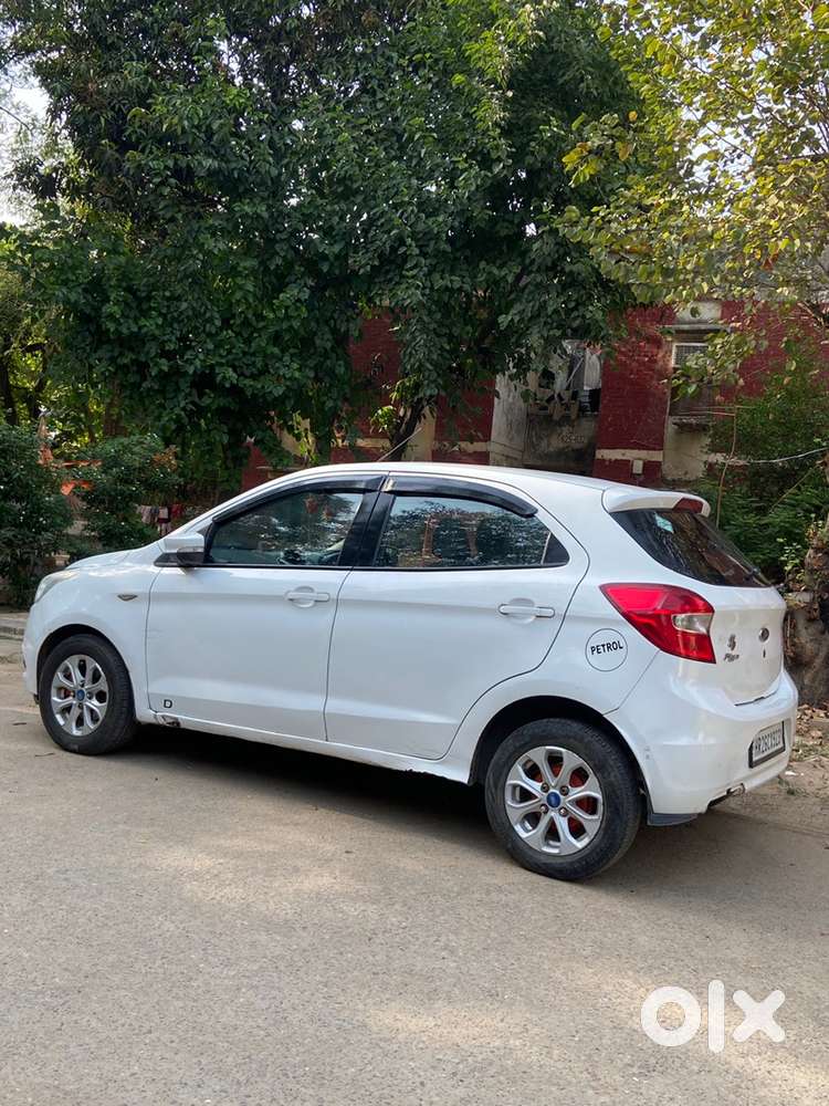 Ford Aspire Titanium Blu 2016