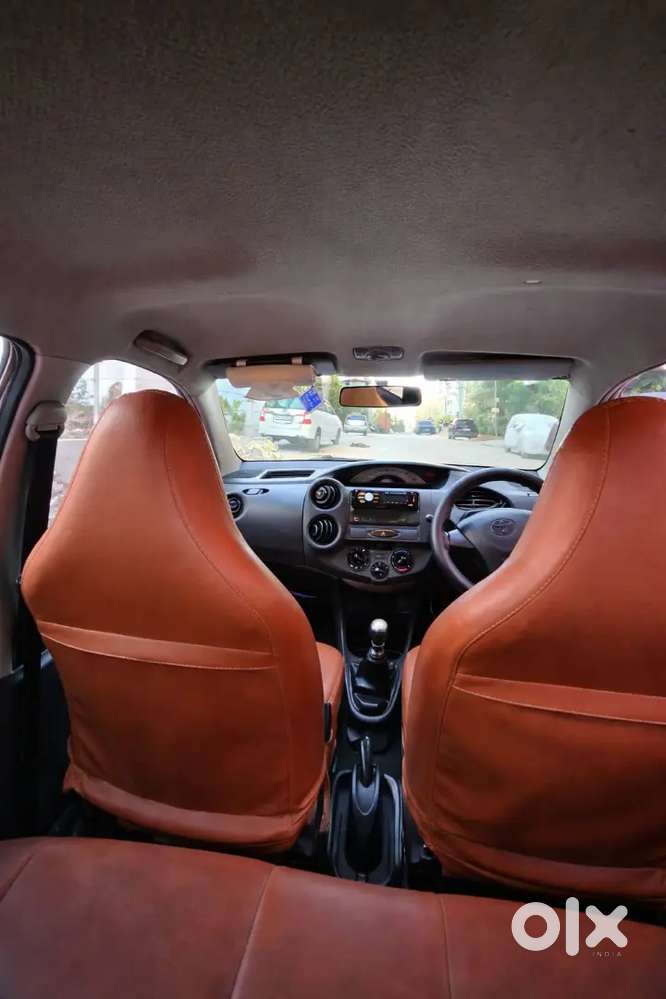 Toyota Etios Liva 2012