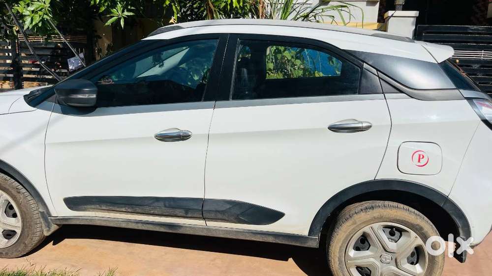 2021 Tata Nexon Xm(s) Plus, Complete Showroom Record, Sunroof