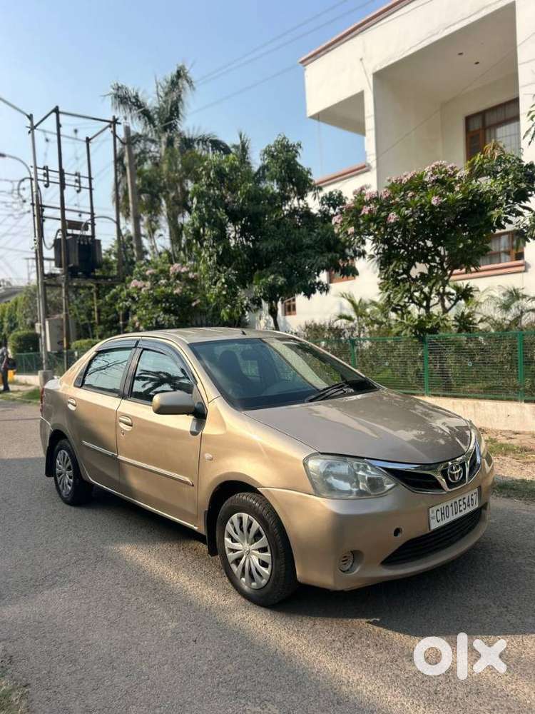 Toyota Etios, 2011, Petrol