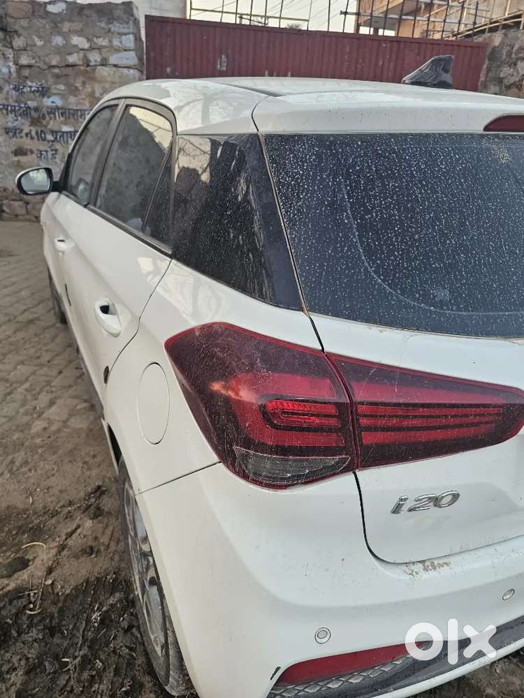 Well-maintained 2019 Hyundai I20 Asta - White