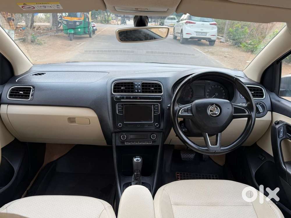 Skoda Rapid 1.6 Mpi At Style, 2018, Petrol