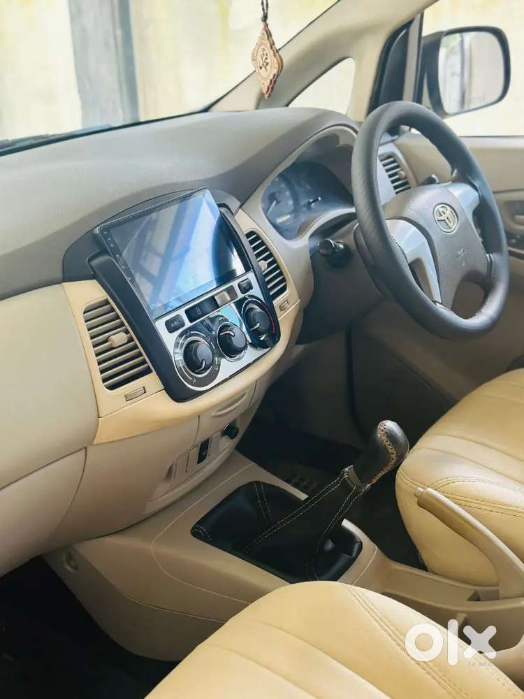 Reliable Family Companion: 2012 Innova Diesel (8 Seats) - Guruvayur