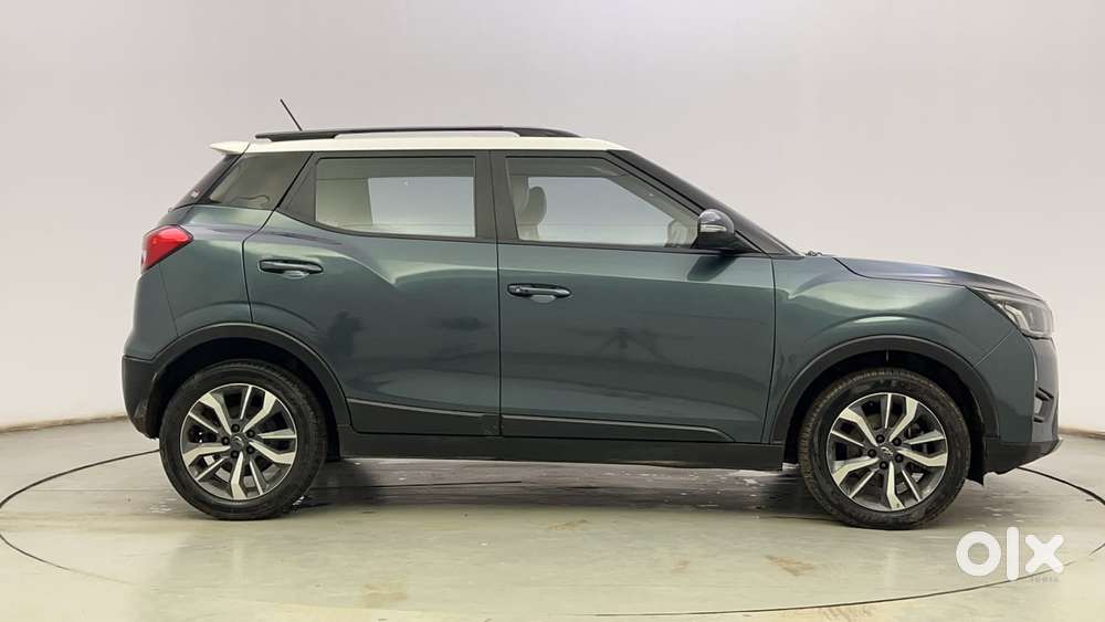 Mahindra Xuv300 W8 1.5 Diesel Dual Tone, 2021, Diesel