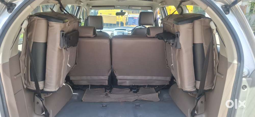 Toyota Innova 2.5 Vx (diesel) 7 Seater Bs Iv, 2015, Diesel