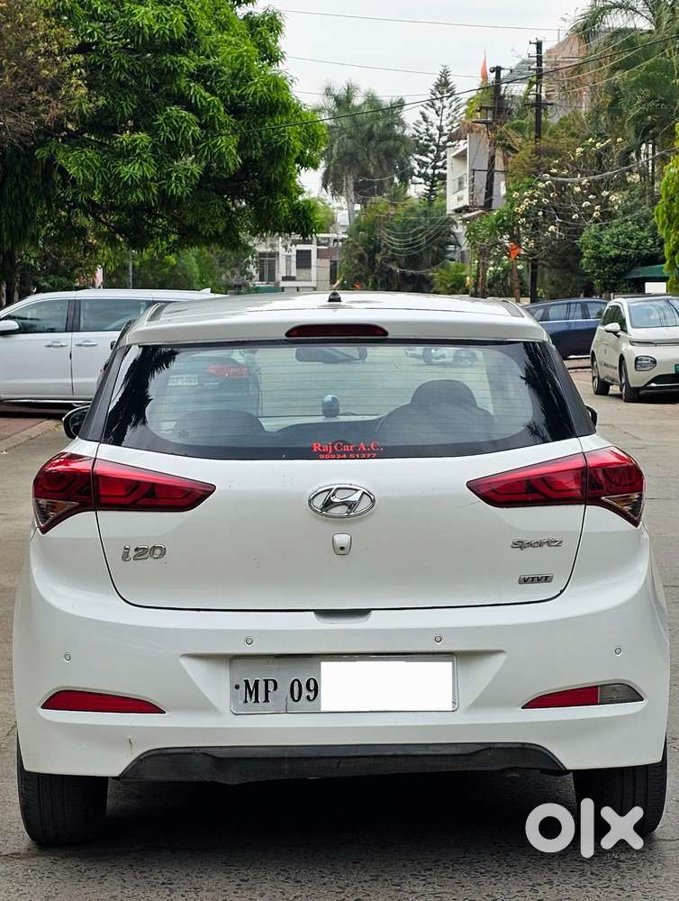 Hyundai I20 Sportz 1.2 Bs-iv, 2015, Petrol
