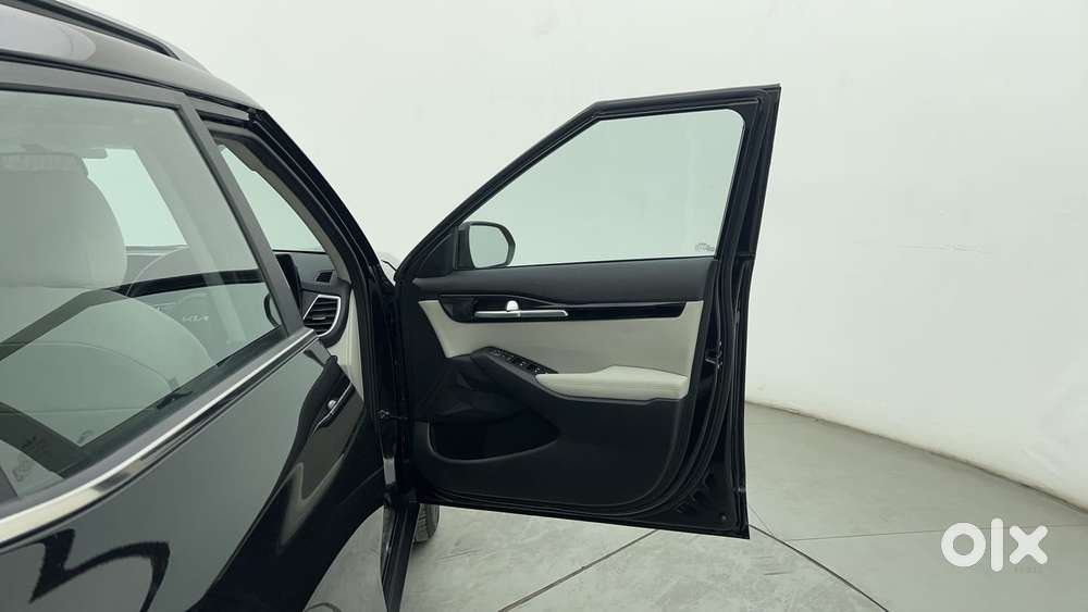 Kia Seltos Htx 1.5 Petrol Mt, 2022, Petrol