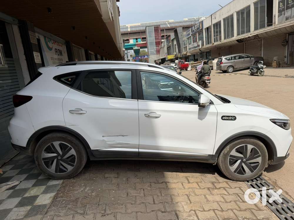 Mg Zs Ev 2022 Electric 86000 Km Driven