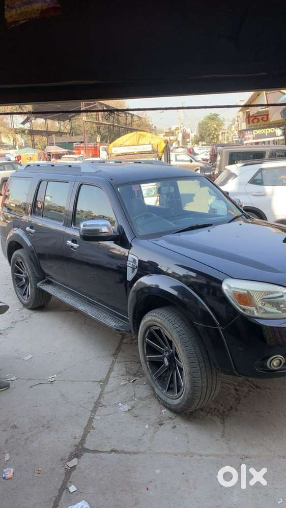 Ford Endeavour