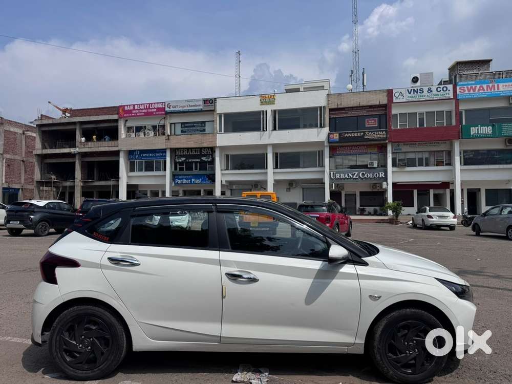 Hyundai I20 2023 Petrol Well Maintained