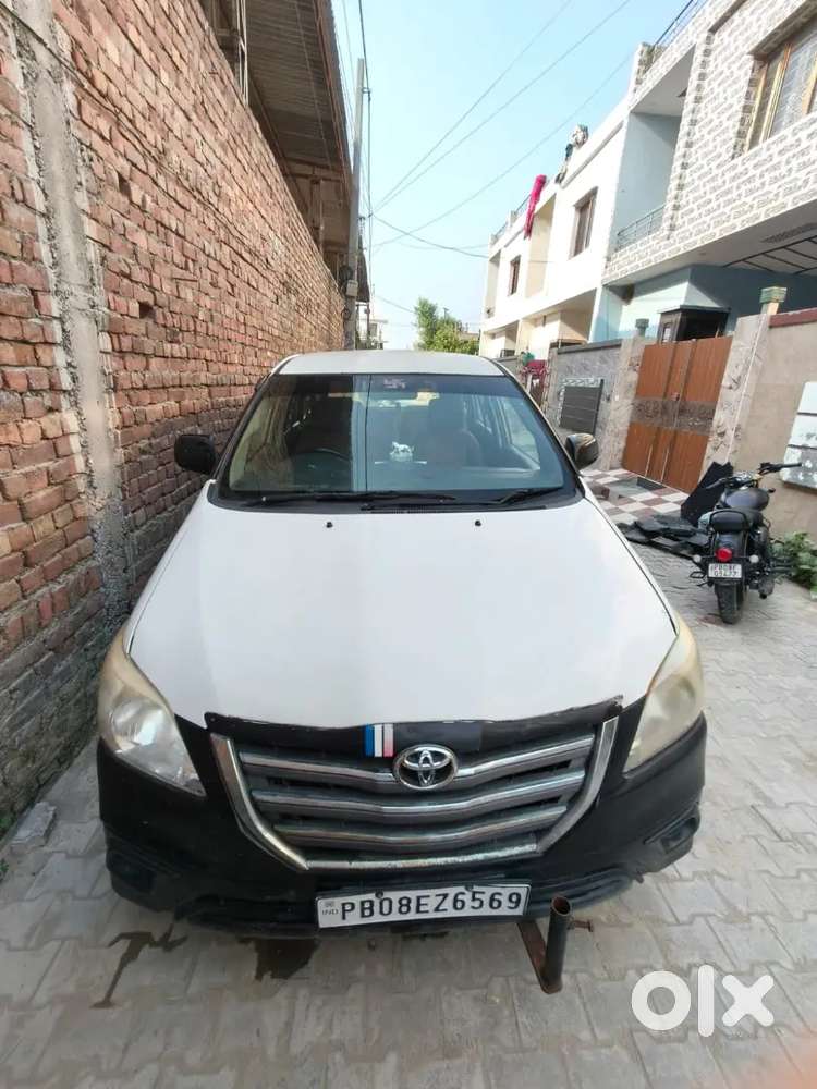 Toyota Innova G2 Diesel 2015