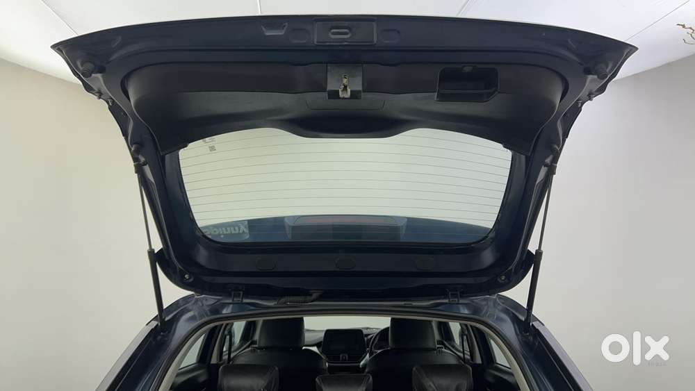 Maruti Suzuki Fronx Delta Plus 1.2l Ags, 2023, Petrol