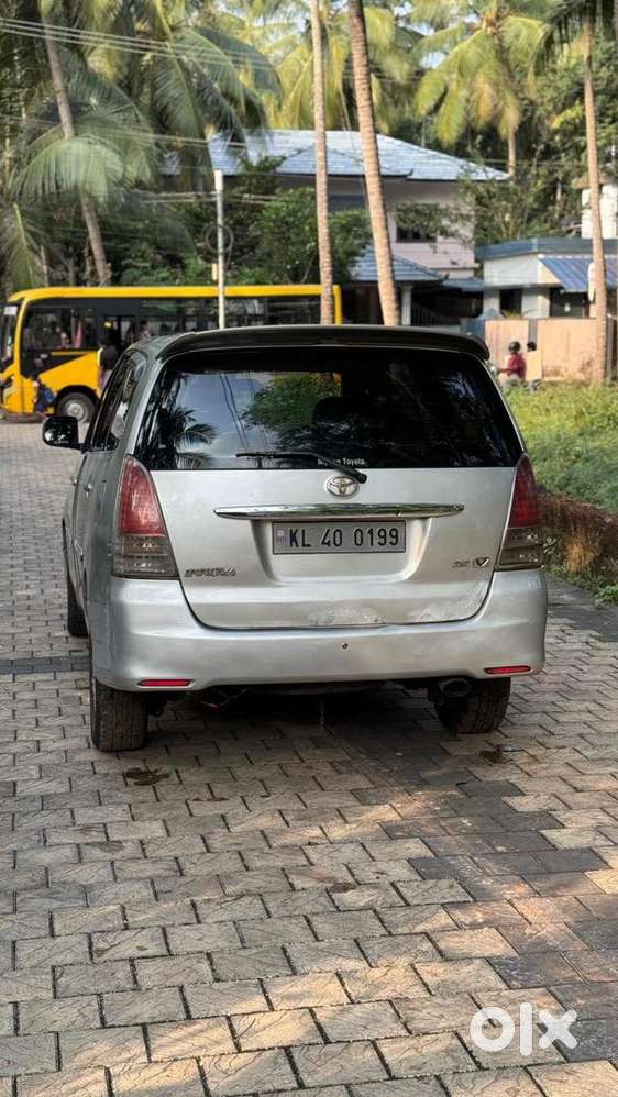 Toyota Innova 2006 Diesel Well Maintained