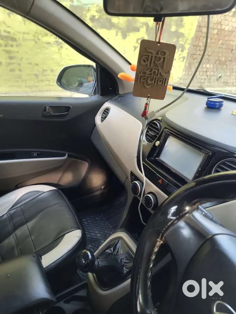 Hyundai Xcent 2016