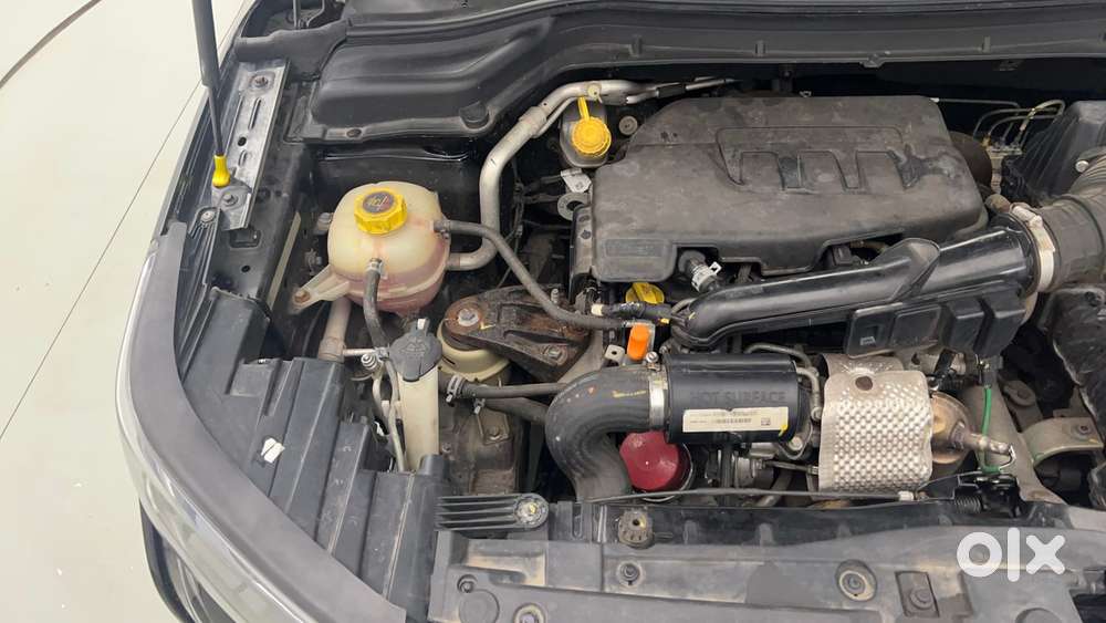 Mahindra Xuv300 W8 Option, 2022, Petrol
