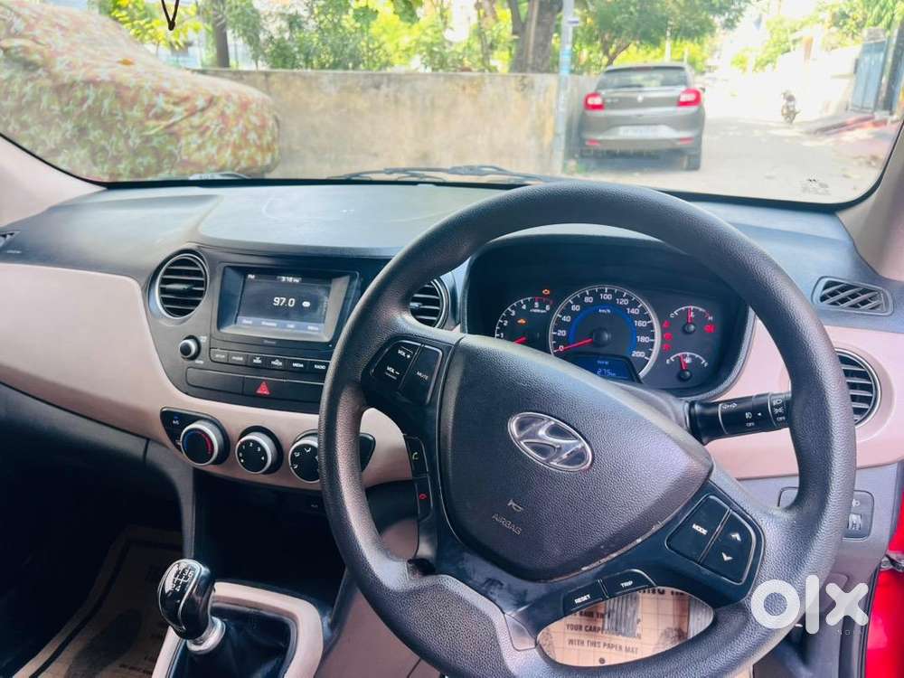Hyundai Grand I10 2017 Diesel Well Maintained