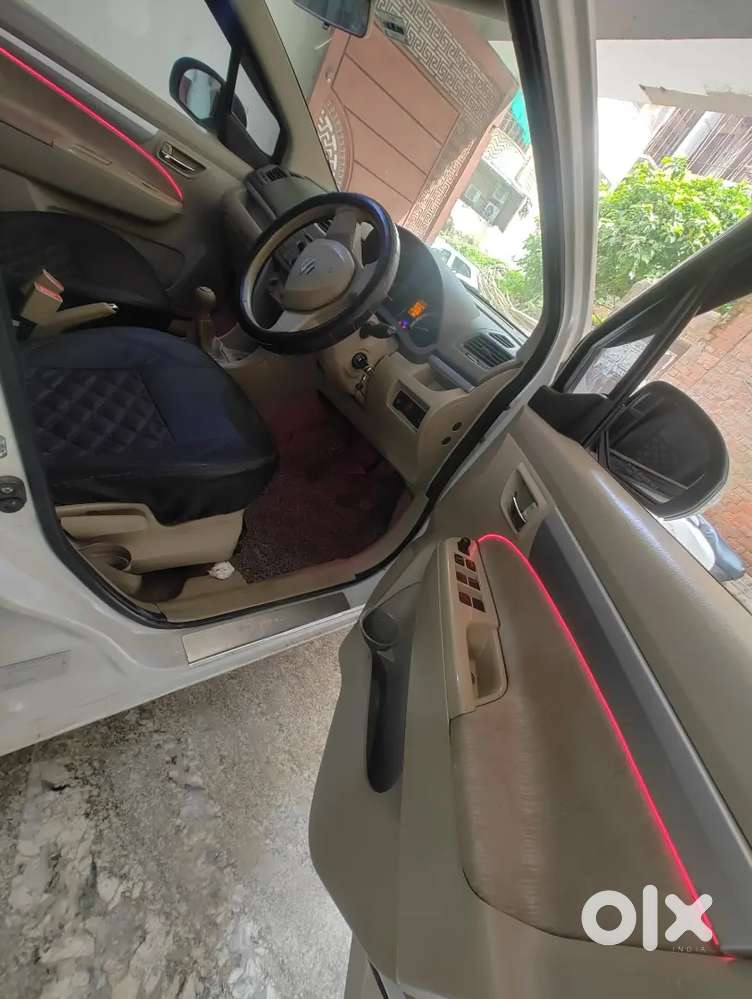 Maruti Suzuki Ertiga 2012