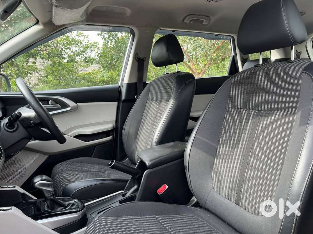 Kia Carens 1.4 Prestige Plus Turbo Dct 7 Str, 2023, Petrol