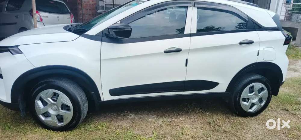 2023 Tata Nexon Smart Plus 1.2 Petrol 34000 Km Driven