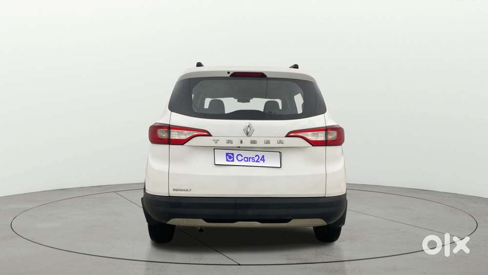 Renault Triber Rxt, 2022, Petrol