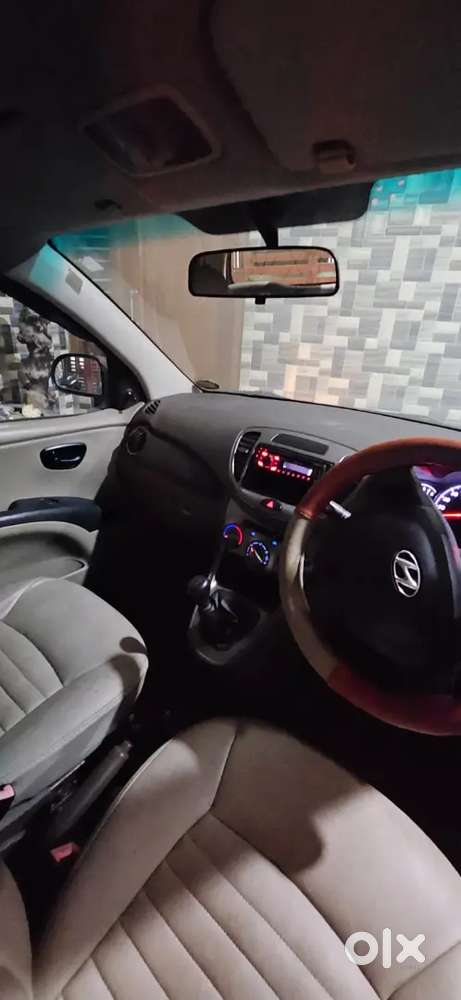 Hyundai I10 2011 Model Car