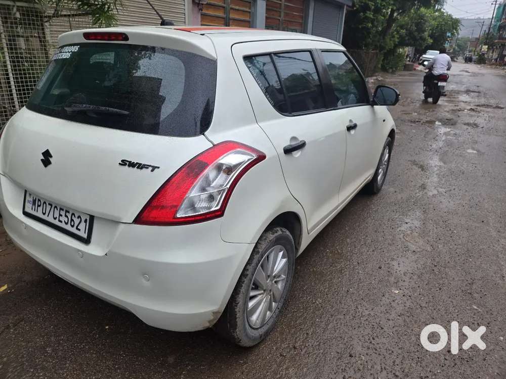 Maruti Suzuki Swift Zxi Petrol 2017