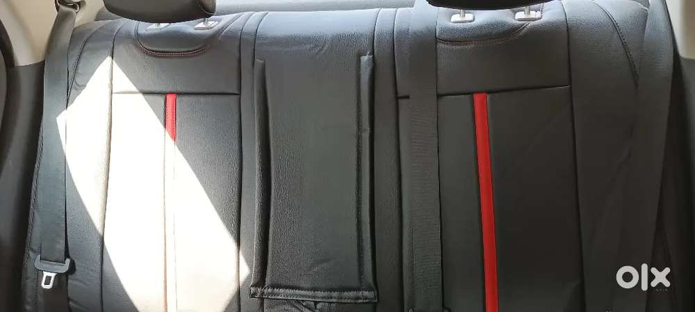 सिर्फ पंच मैन चली हुई है