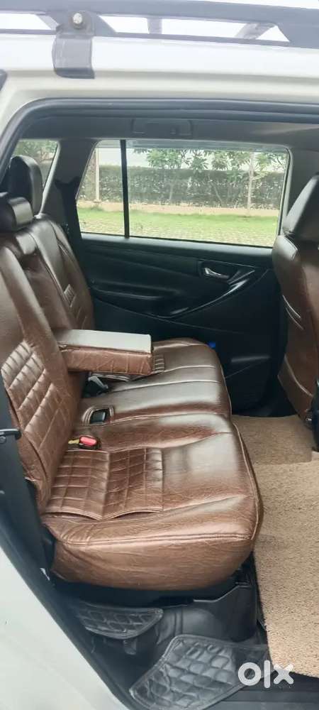 Toyota Innova Crysta 2023 Suv