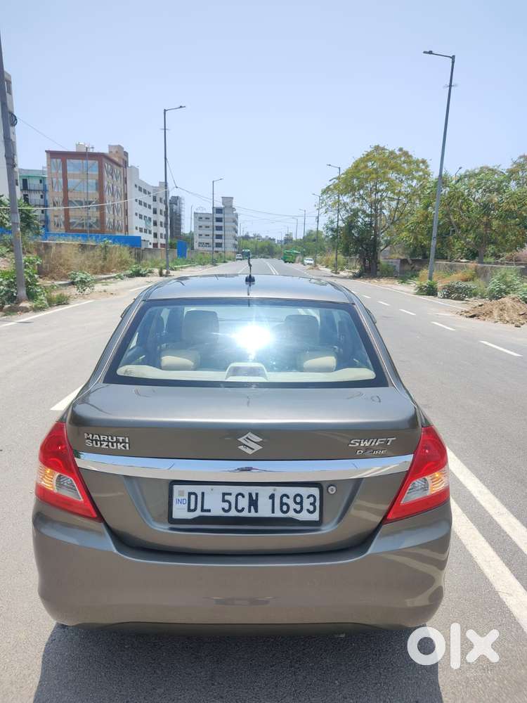 Maruti Suzuki Swift Dzire 1.2 Vxi Bsiv, 2016, Cng & Hybrids