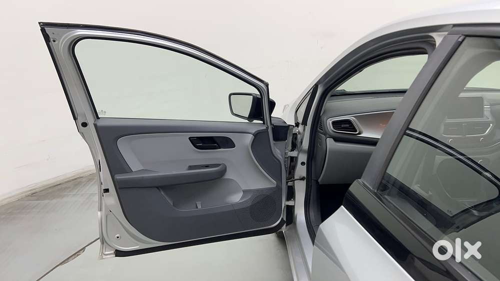 Tata Altroz 1.2 Xt, 2021, Petrol