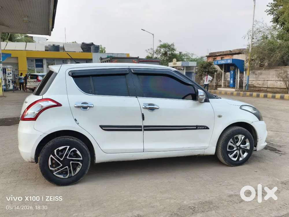 Maruti Suzuki Swift 2015 Diesel 120000 Km Driven Tight Condition