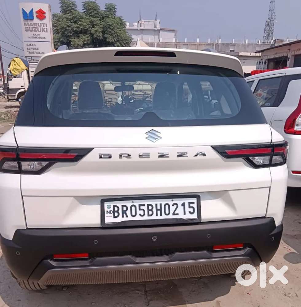 Maruti Suzuki Brezza 2024 Petrol 18000 Km Driven