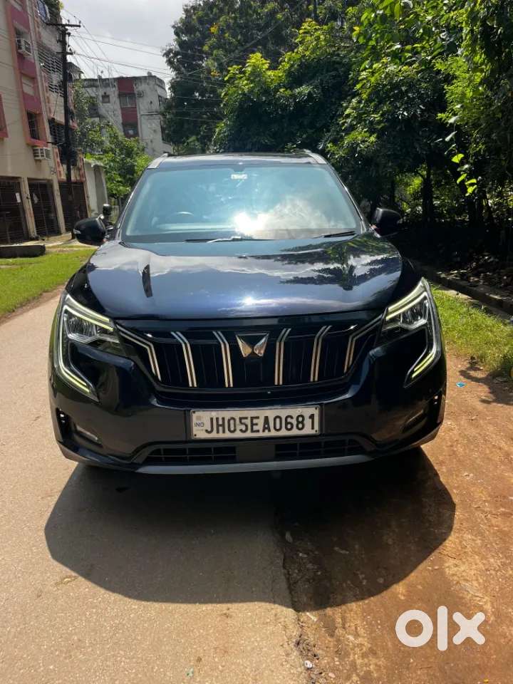 Mahindra Xuv700 2.2 Ax 5 Diesel At 7 Str, 2025, Diesel