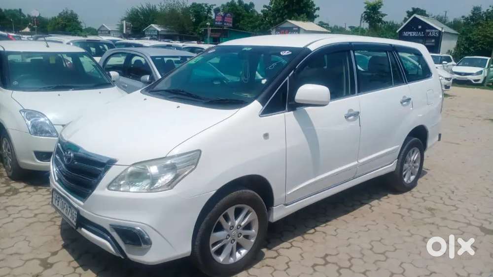 Toyota Innova 2.5 2015