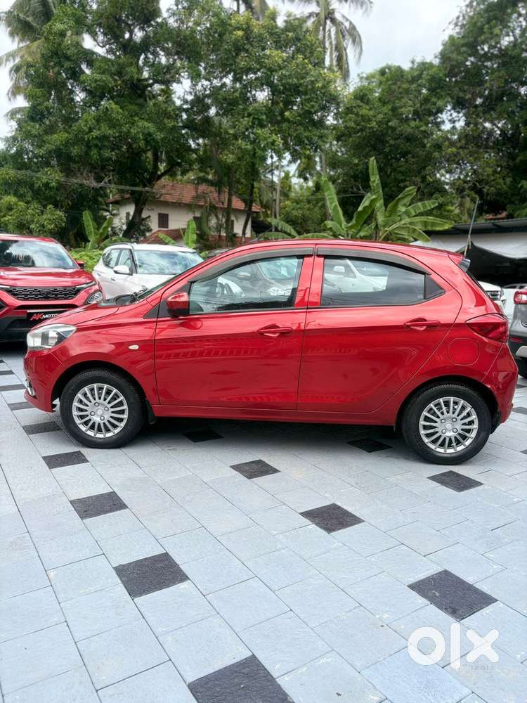 Tata Tiago 1.2 Revotron Xt (o), 2017, Petrol