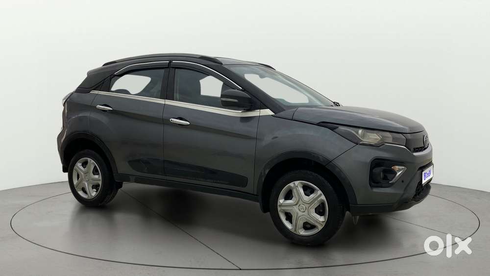 Tata Nexon 1.5 Revotorq Xma Plus (s) Amt, 2022, Petrol
