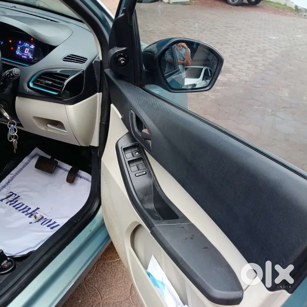 Tata Tiago EV XT 2023 - Photo 2