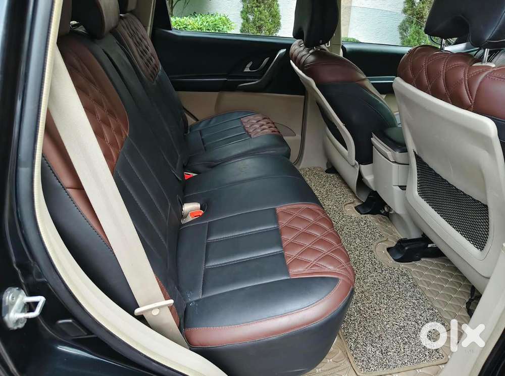 Mahindra Xuv500 2.2 W10, 2015, Diesel