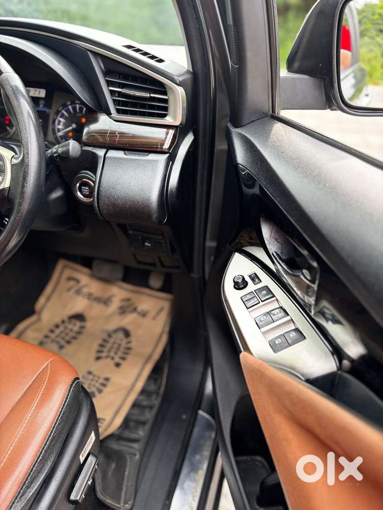 Toyota Innova Crysta 2.8 Zx At, 2017, Diesel