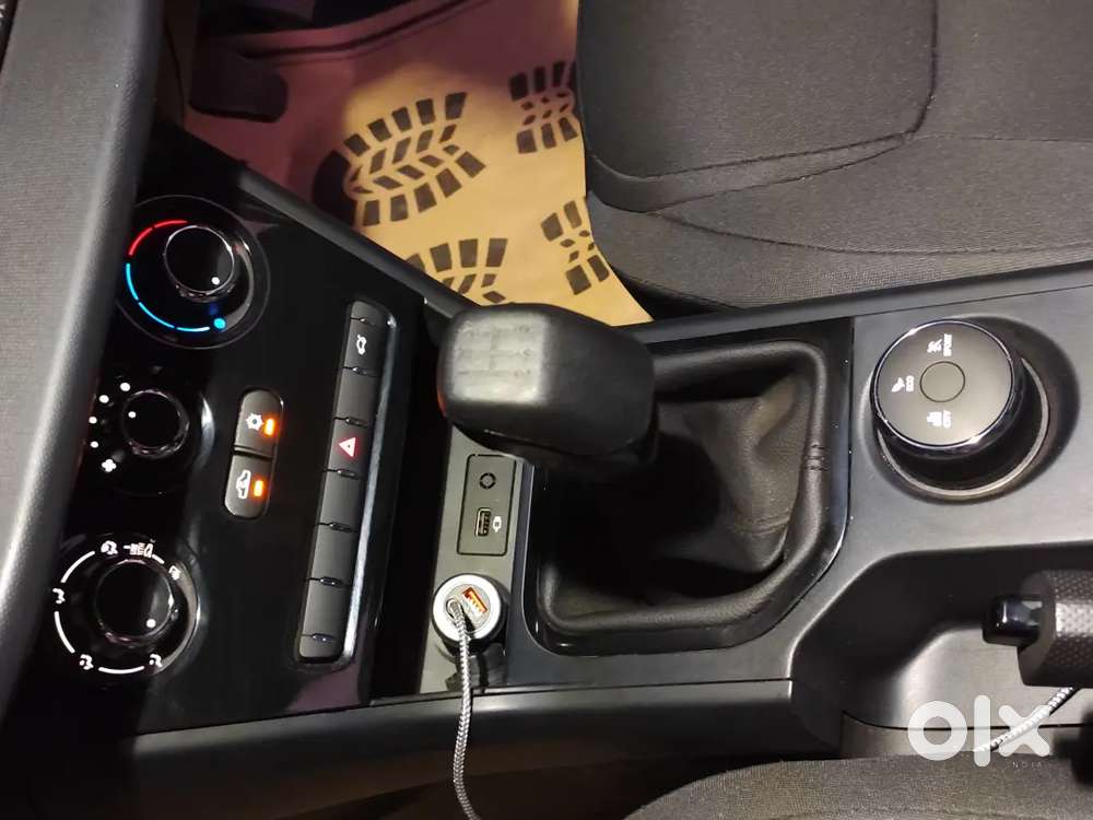Tata Nexon 2025 Petrol 20500 Km Driven