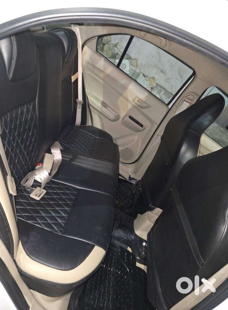 Maruti Suzuki Dzire 1.2 Vxi Cng, 2025, Cng & Hybrids