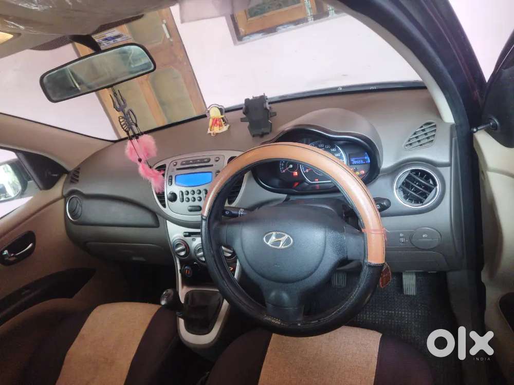 Hyundai I10 Sportz Irde2 28503 Km Ridden Car