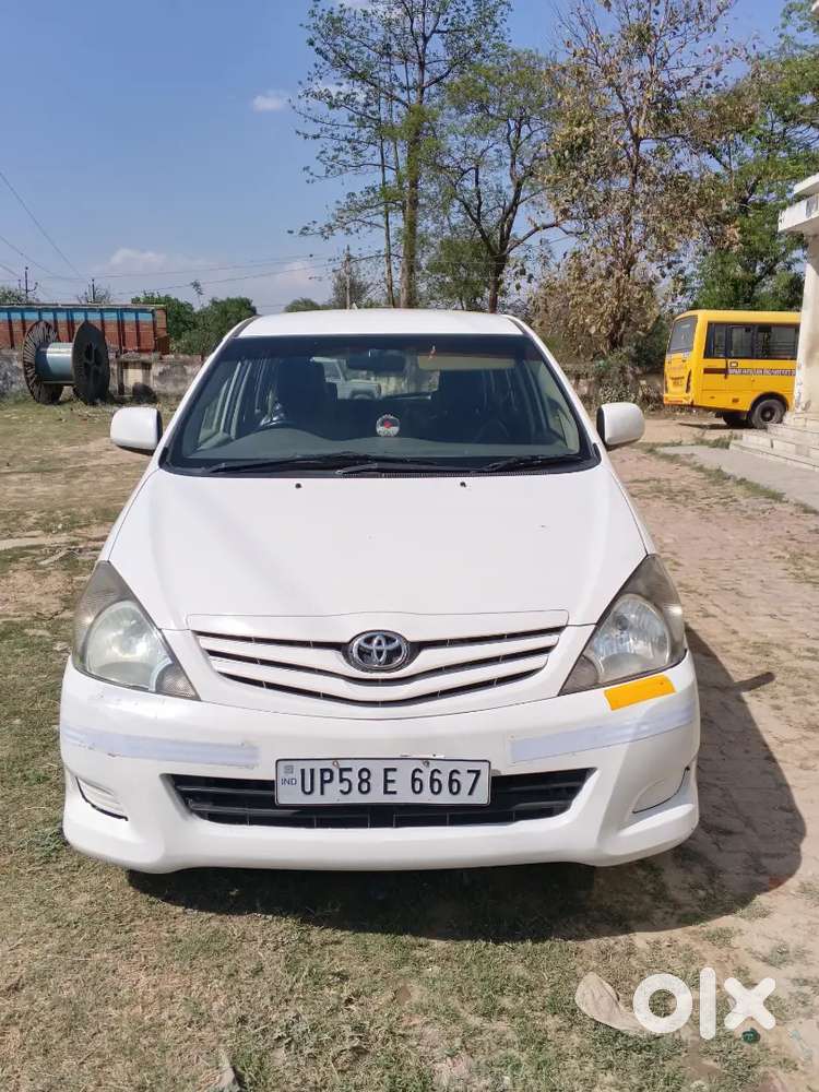 Toyota Innova 2011 Diesel Well Maintained