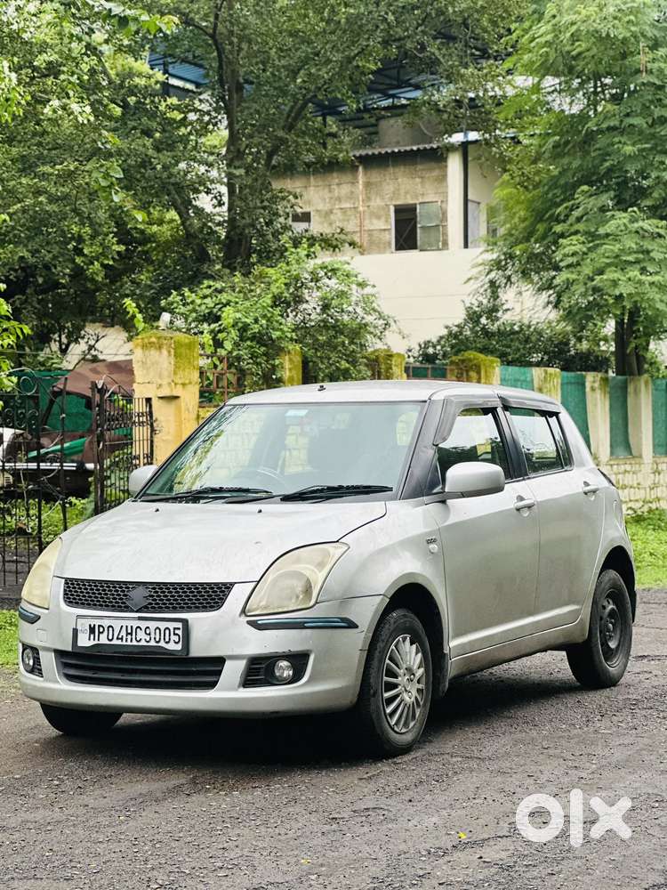 Maruti Suzuki Swift 1.3 Vxi, 2005, Petrol