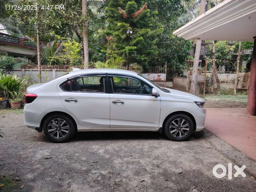 Good Condition Vehicle Full Company Service No Accident History